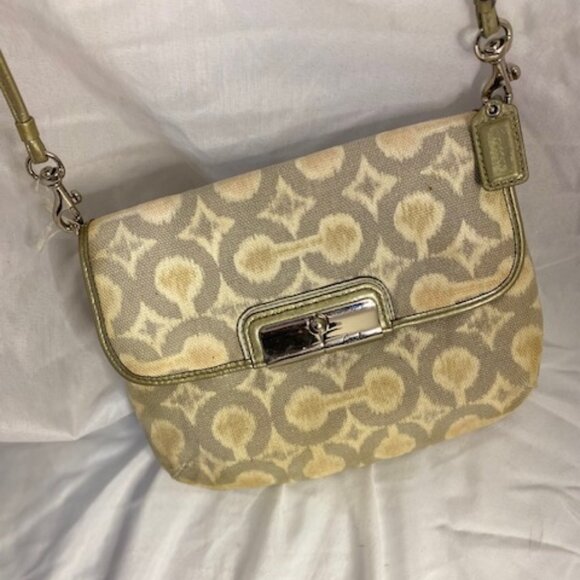 Coach Handbags - Coach Kristin Op Art iKat